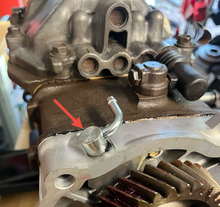 Load image into Gallery viewer, Split Case Breather Kit